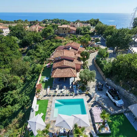 Paradise House بيت للعطل ماراتييا